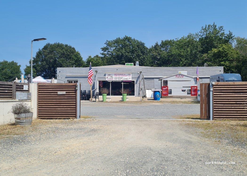 Aire de camping-car LESIGNAC-DURAND - Foto 3