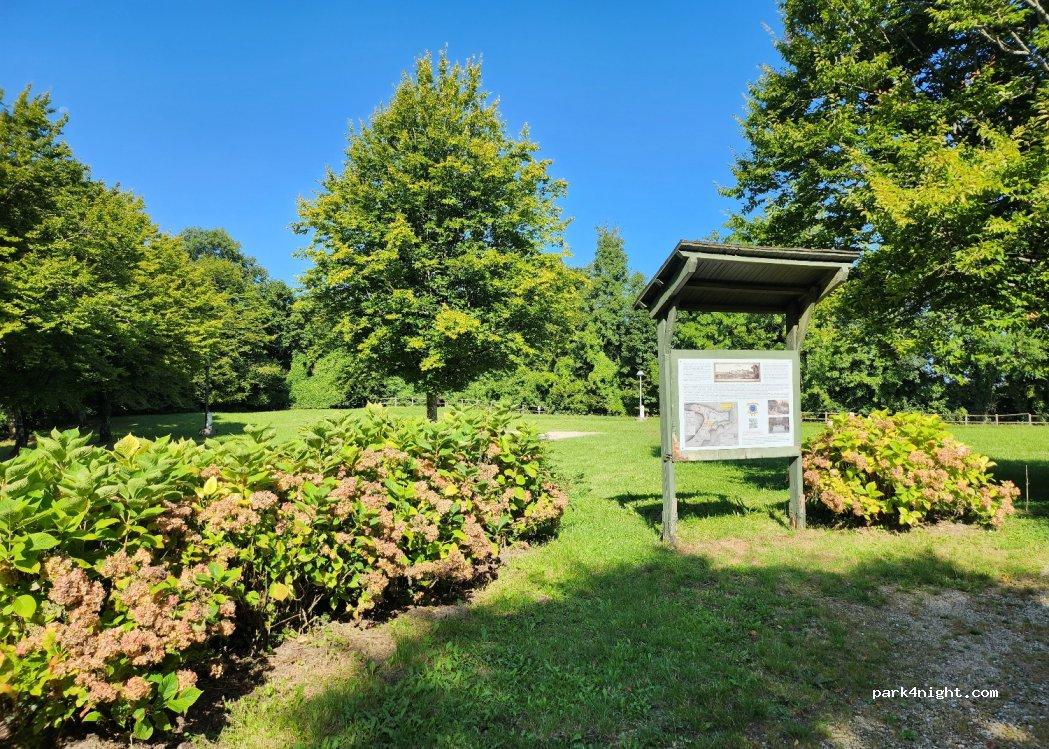 aire de services et stationnement camping-cars 55120 Clermont-en-Argonne - Foto 5