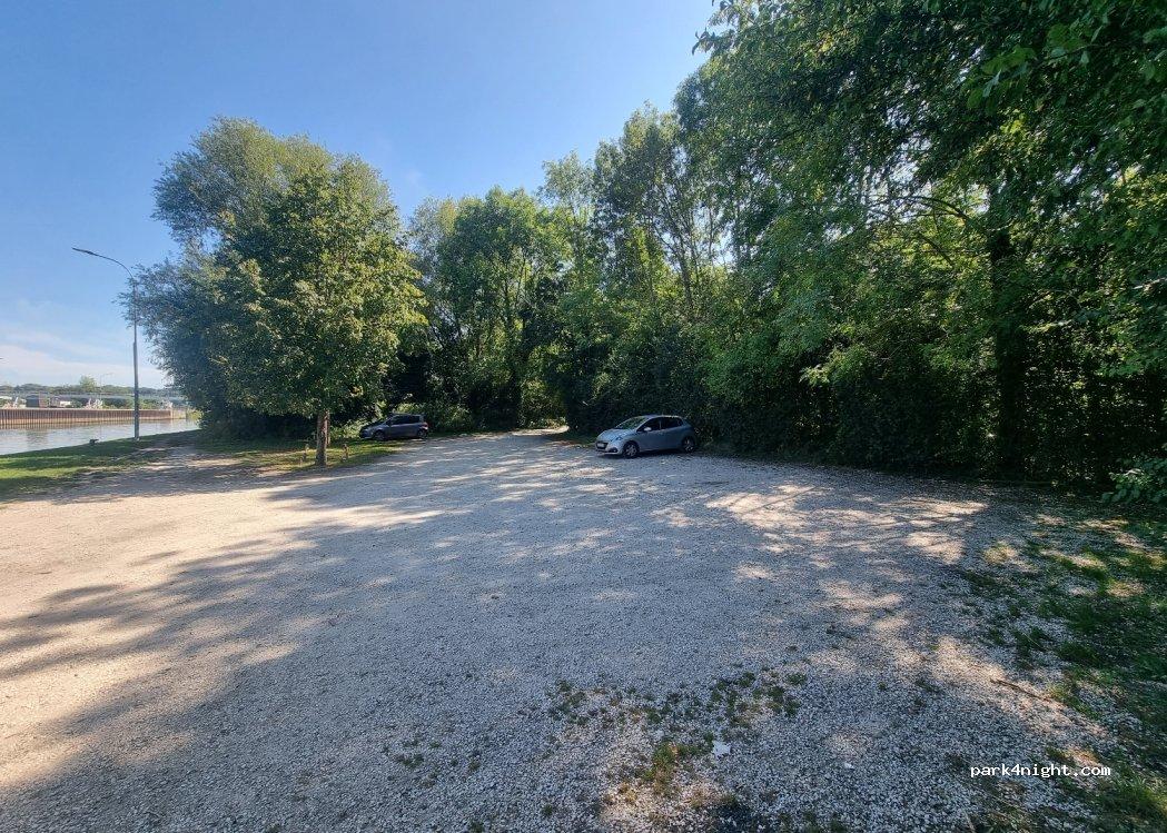 aire de services et stationnement payant camping cars - Foto 7