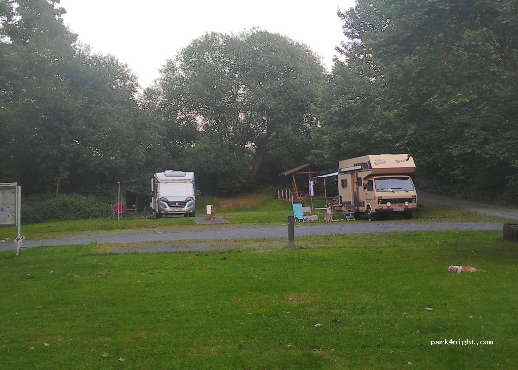 Wohnmobilstellplatz Lauenberg, Am Badesee