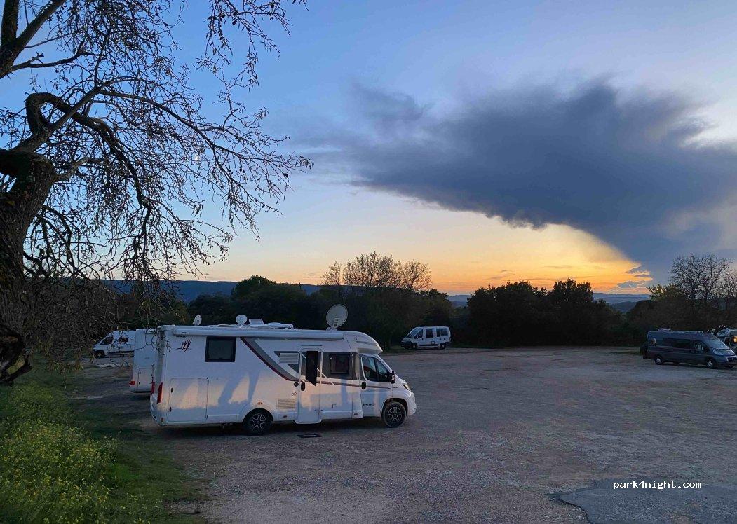 Area Camping Car Gordes - Foto 2