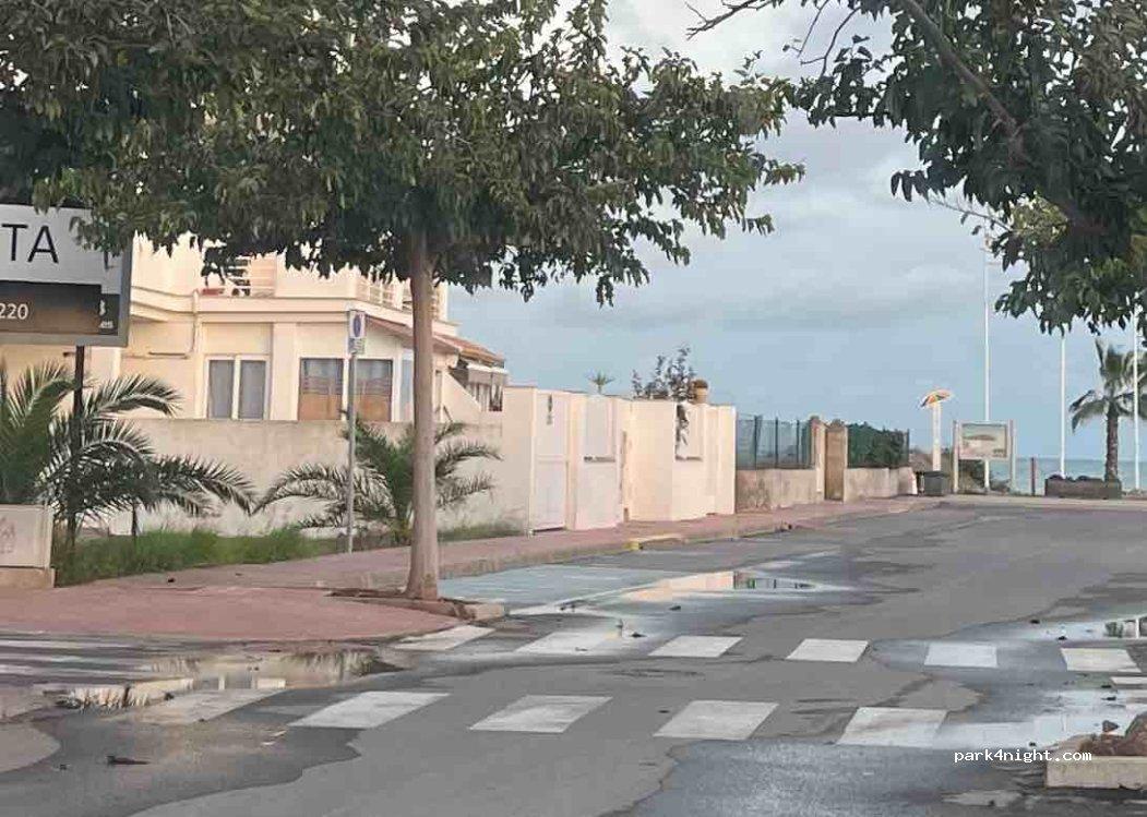 Área de Autocaravanas de Moncofar - Foto 2