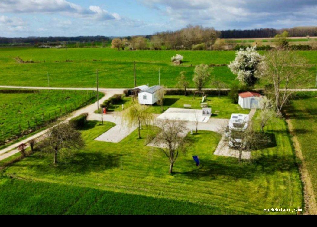 Aire camping cars"l Aire Tranquille "