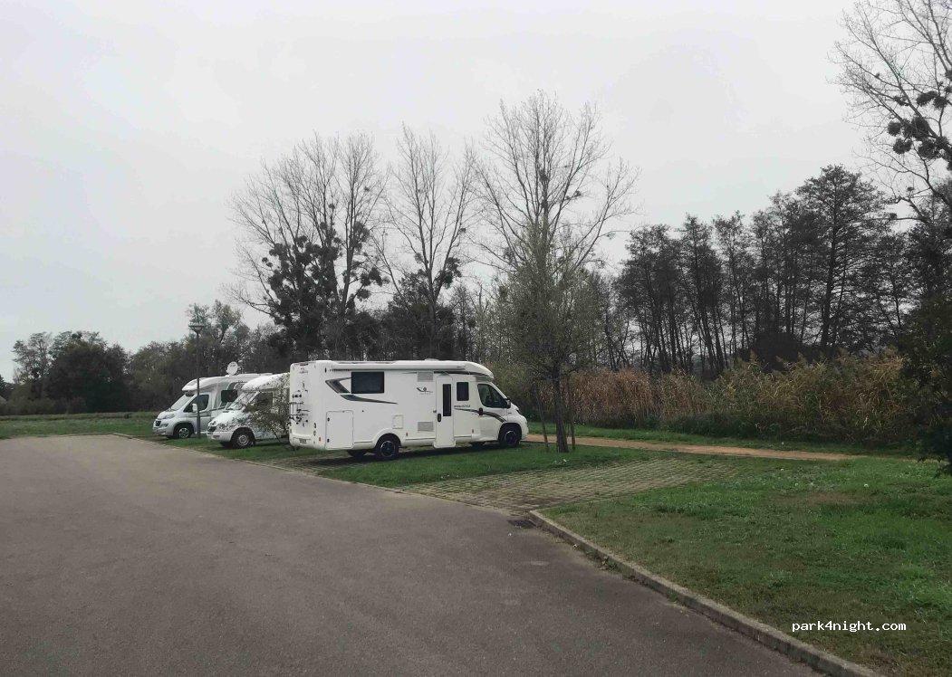 Aire de Services Pour Camping-Car Molinet - Foto 3