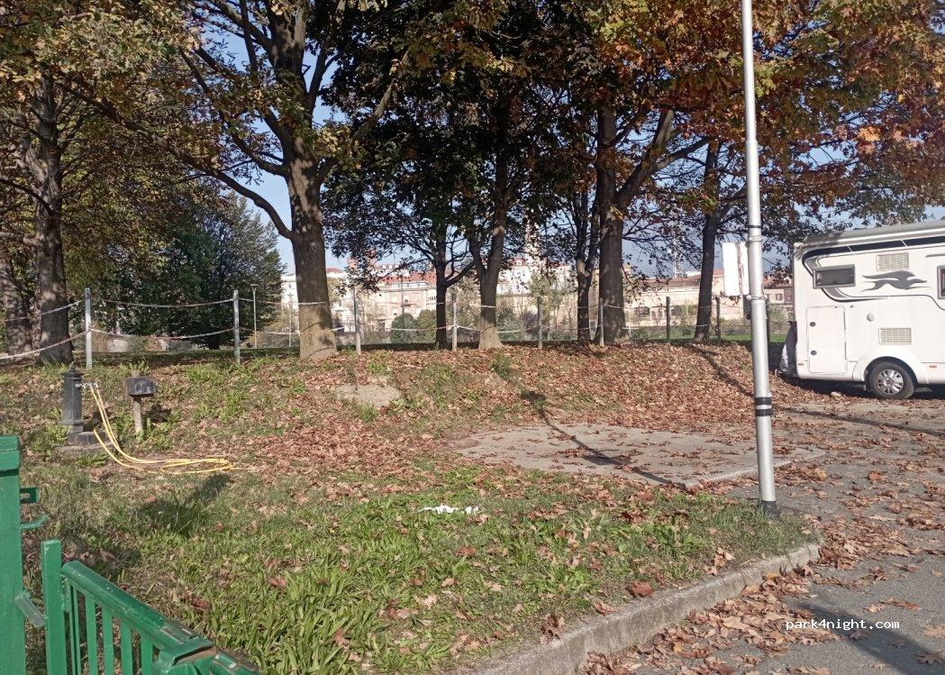 Area Sosta Camper - Ivrea - Foto 2