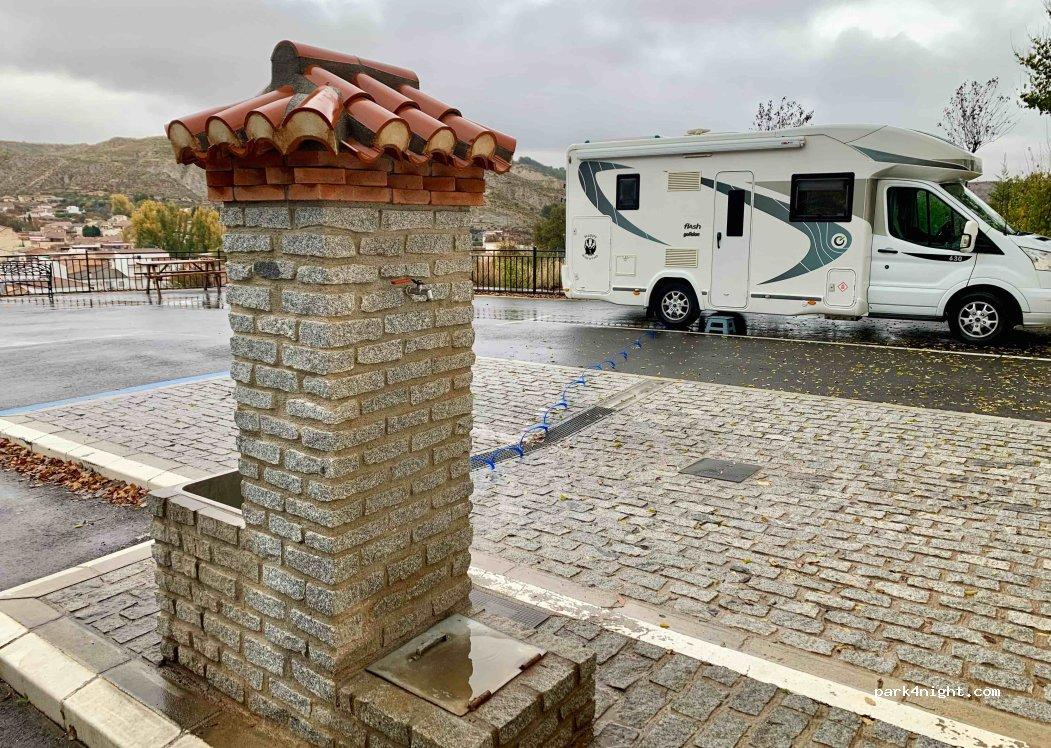 Área autocaravanas La Peza