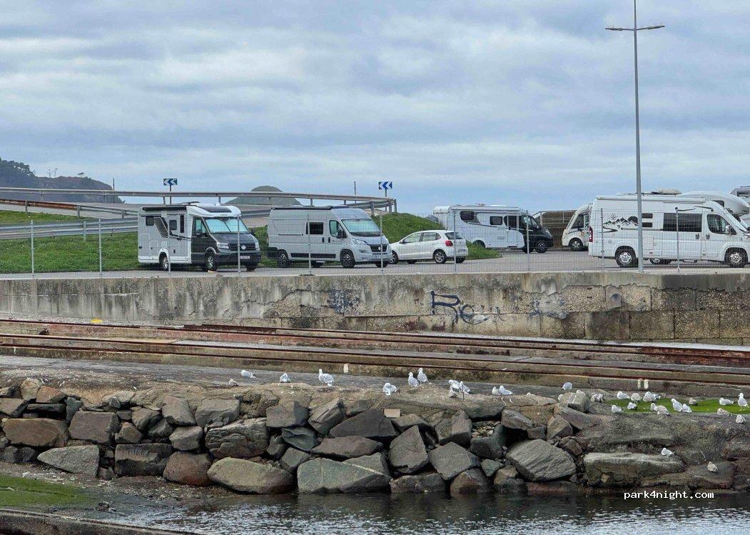 Área de autocaravanas de Cudillero - Foto 2