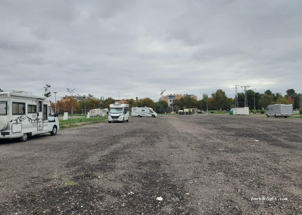 Area Autocaravanas - Merida - Foto 4