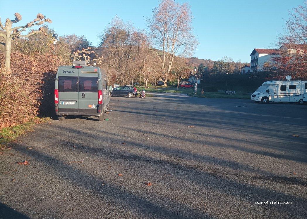 Camping-Car Park 64310 Saint-Pée-sur-Nivelle - Foto 4