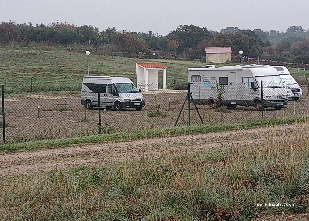 Área de servicio caravanas,autocaravanas y campers. - Foto 6