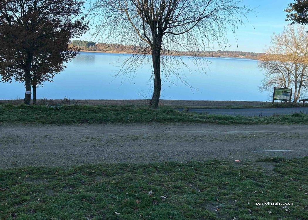 Aire de camping-car municipale des Vernhes - Foto 6