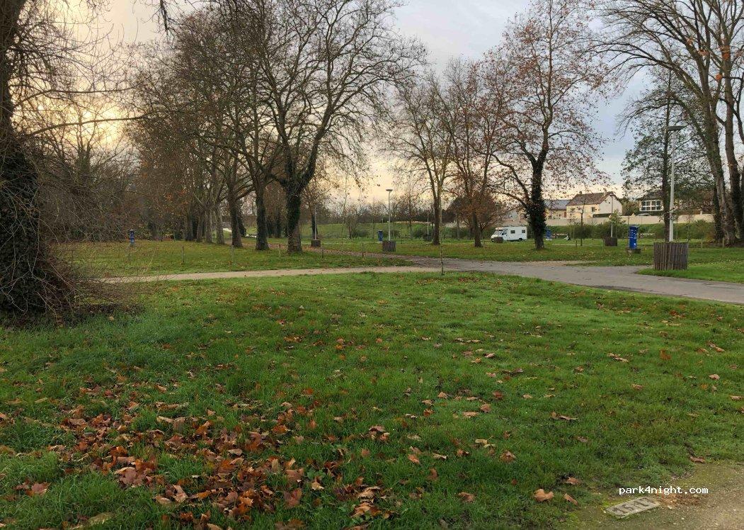 Aire de service et stationnement pour campings-cars - Foto 4