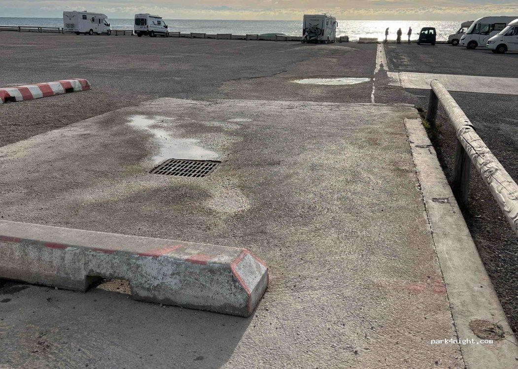 Wohnmobilstellplatz Camping-Car Park Martigues - Foto 4