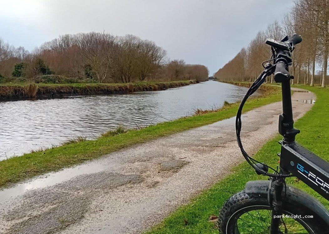 Aire de Camping-Car d'Amiens - Foto 6