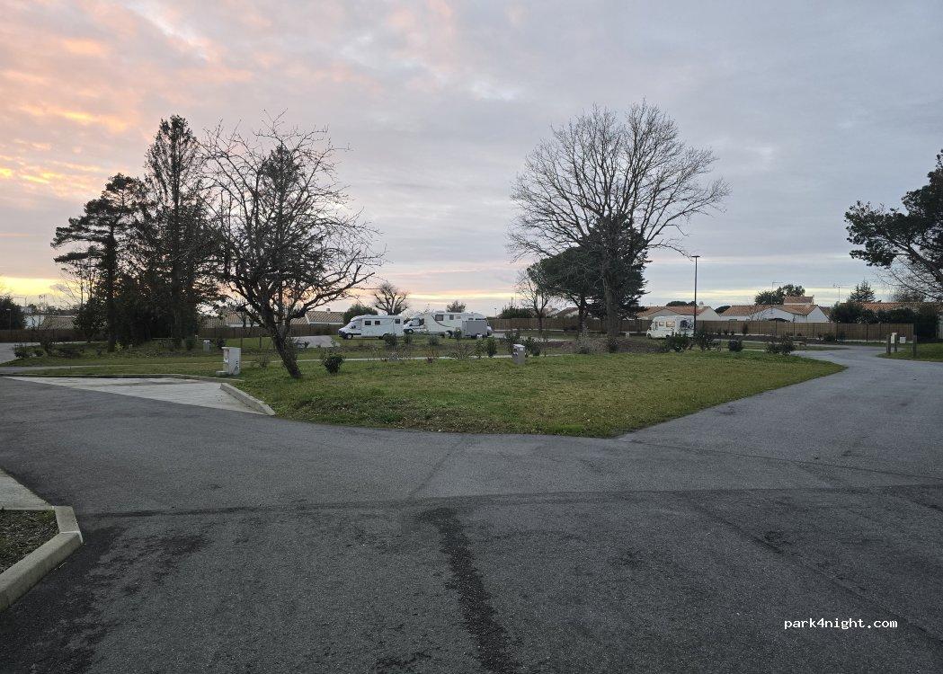 Camping car park 85300 Challans - Foto 3