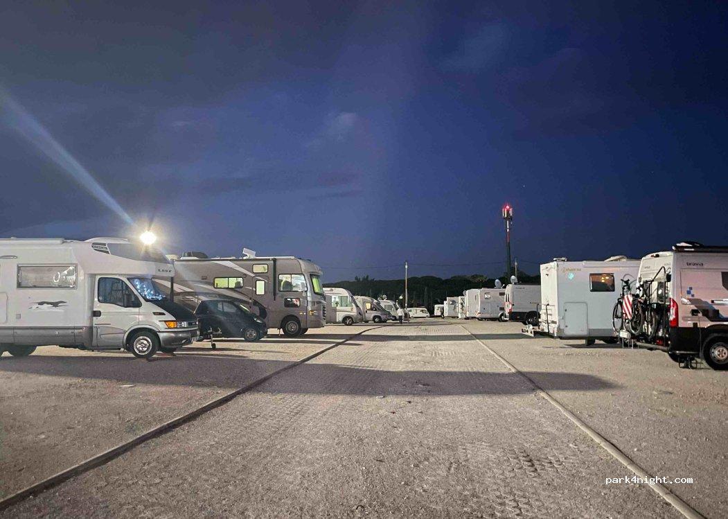 ASA Motorhomes Fair/Market parkingground, Fonte Santa - Quarteira - Foto 7