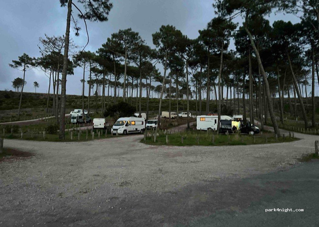 Aire De Camping Car - Tete De Buch - Foto 4