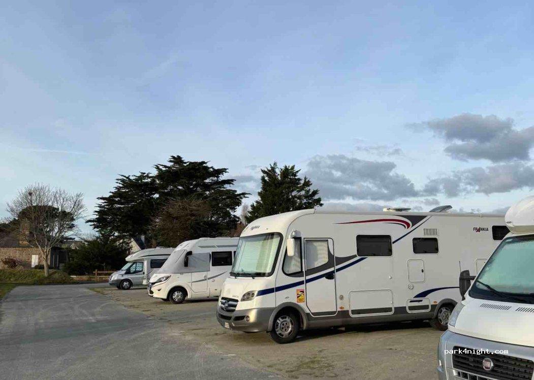 Parking area for Motorhomes - Foto 4
