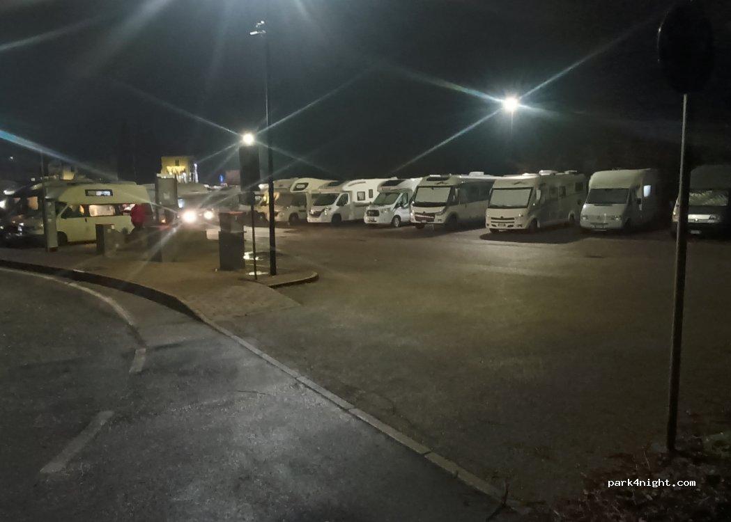 Area Camper Attrezzata - Foto 6