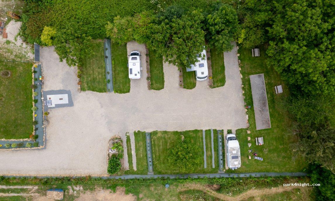 Aire de Camping car Bassard - Foto 6