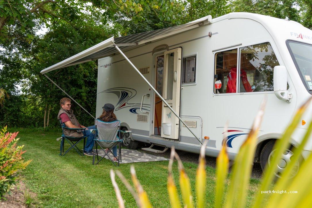 Aire de Camping car Bassard - Foto 4