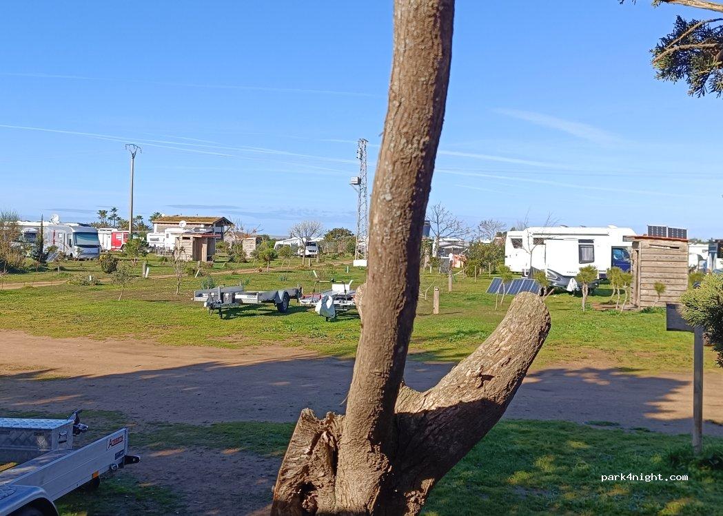 Área de Autocaravanas Niño de Oro - Foto 2
