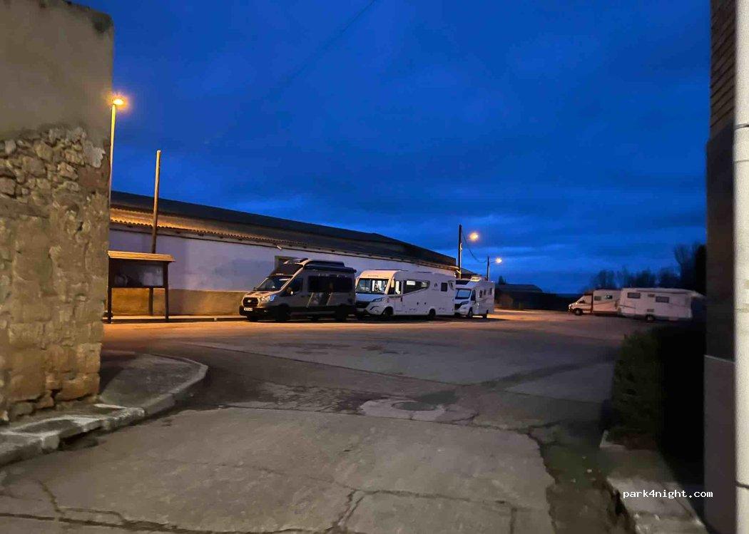 Área de Autocaravanas de Torquemada - Foto 3