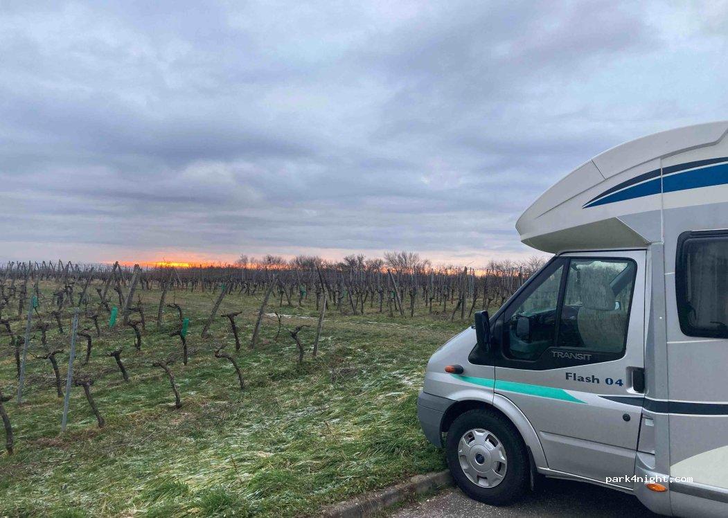 aire de stationnement camping cars 68500 Wuenheim - Foto 5