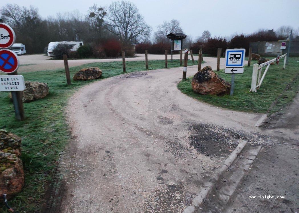 Area de Autocaravanas Municipal - Foto 5