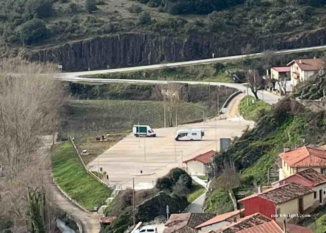 Área autocaravanas Frías