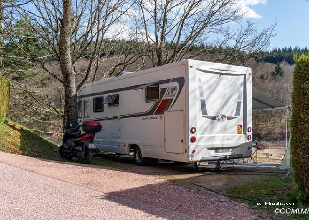 Aire Camping Car - Nages - Base du Laouzas [AireServices] - Foto 3
