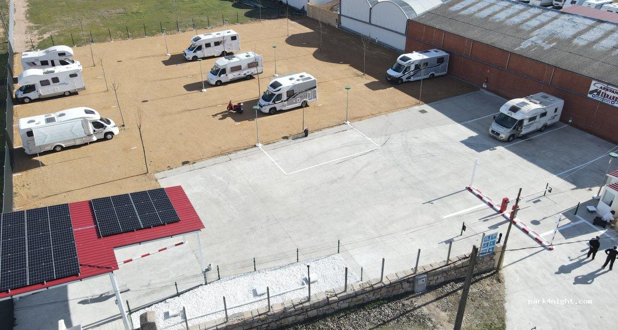 ÁREA DE AUTOCARAVANAS "Villares de la Reina" Áreas ACampa - Foto 5