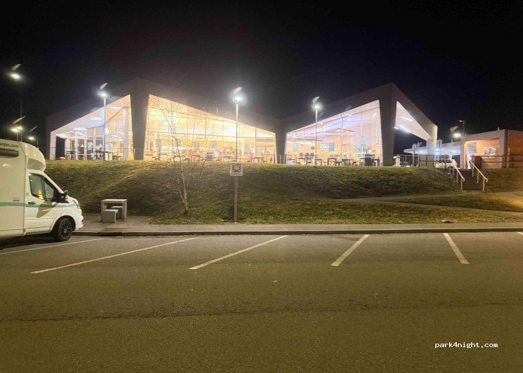 Aire de service camping car 74130 Bonneville - Foto 3