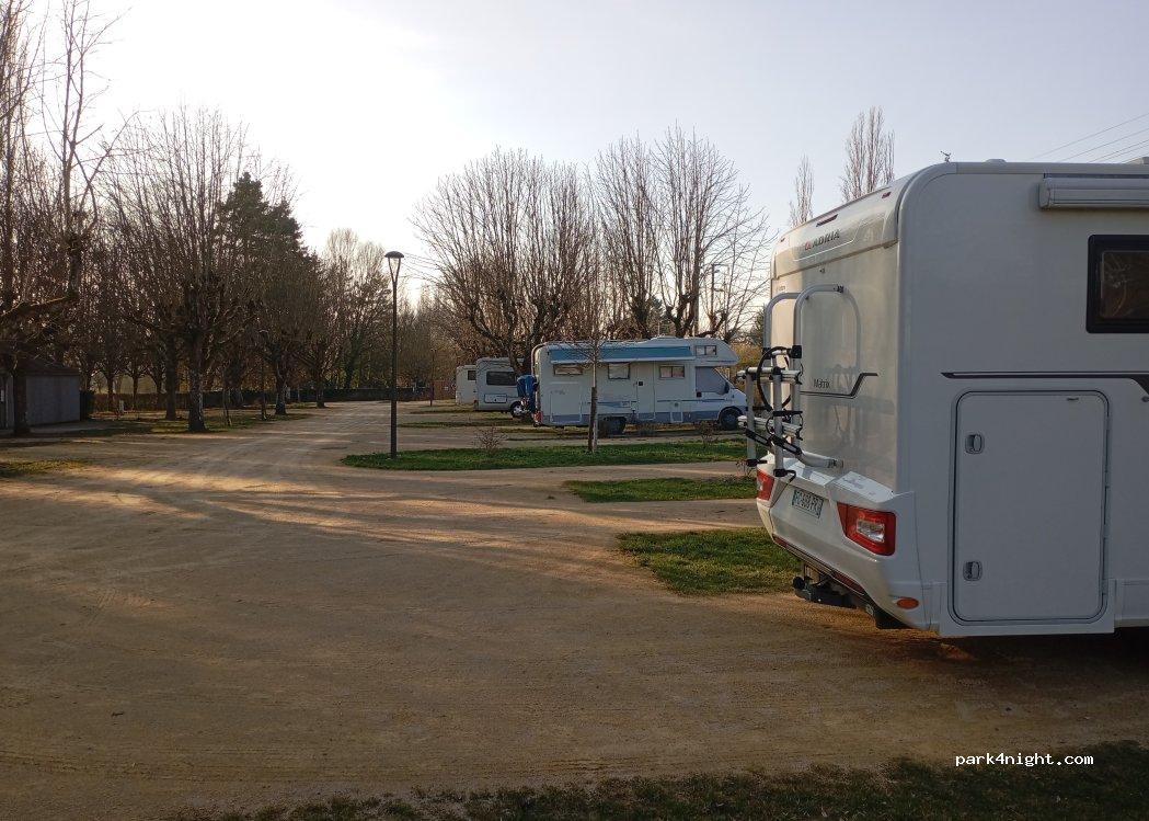 Camping Car Park – Aire de Chenonceaux - Foto 3