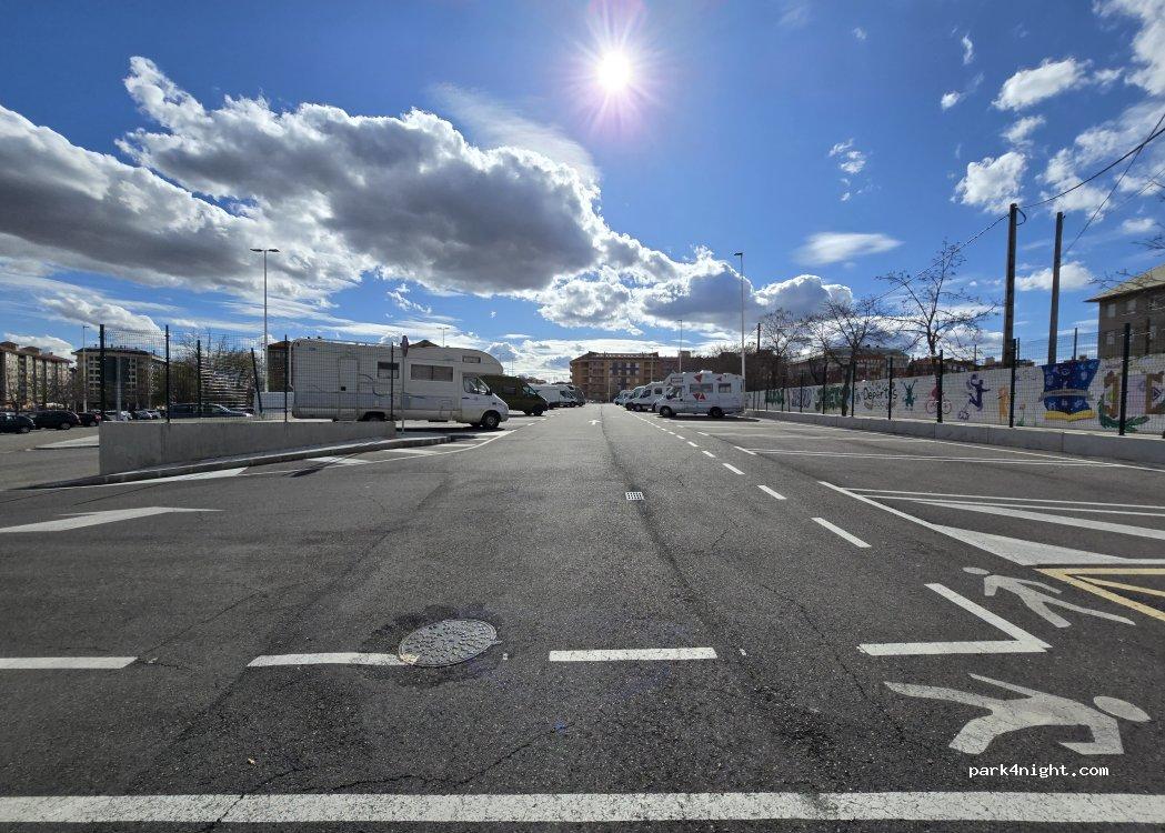 Parking de Caravanas y Autocaravanas Palomera - Foto 4