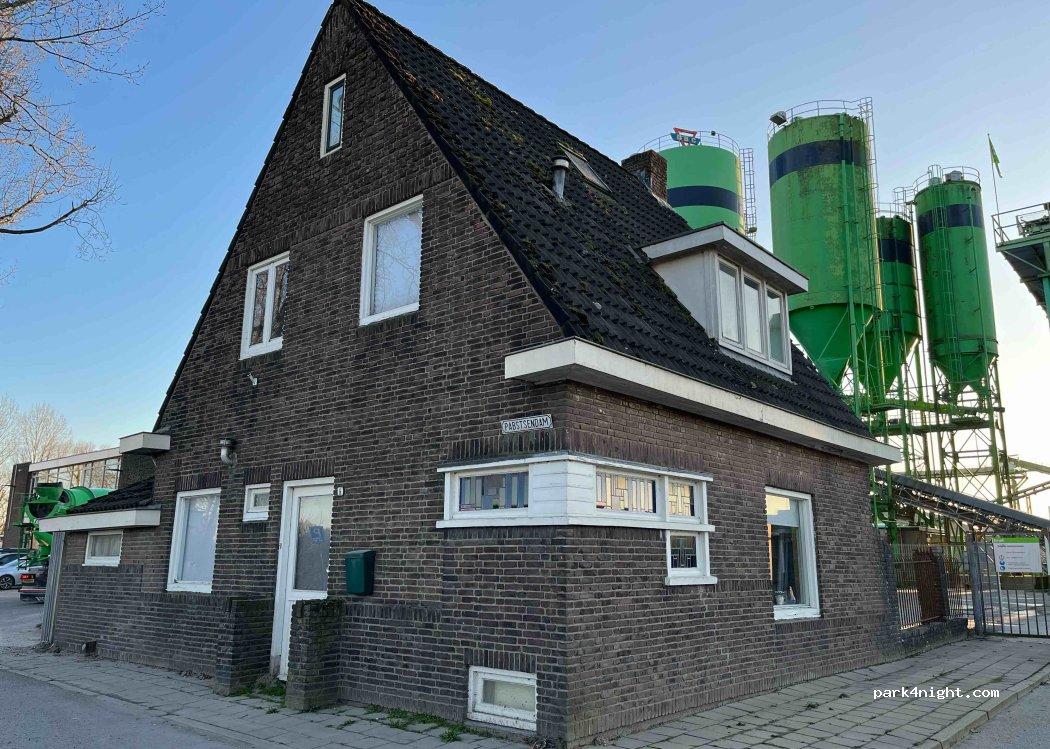 Camperplaats Rijnhaven - Foto 4