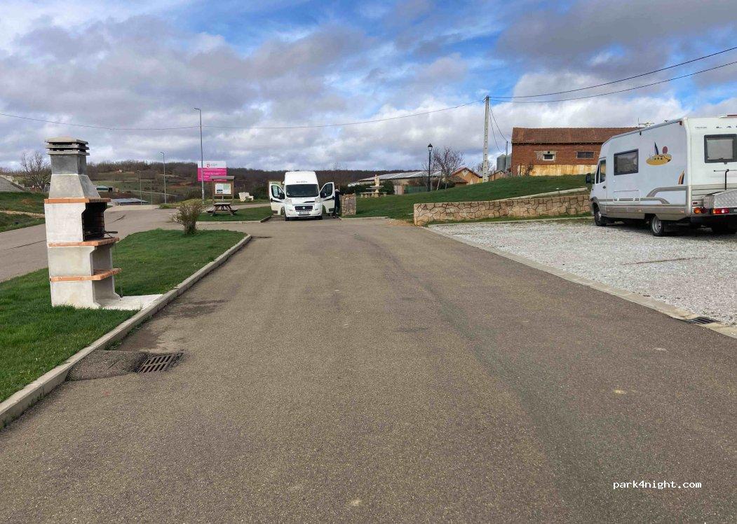 Área autocaravanas Almanza