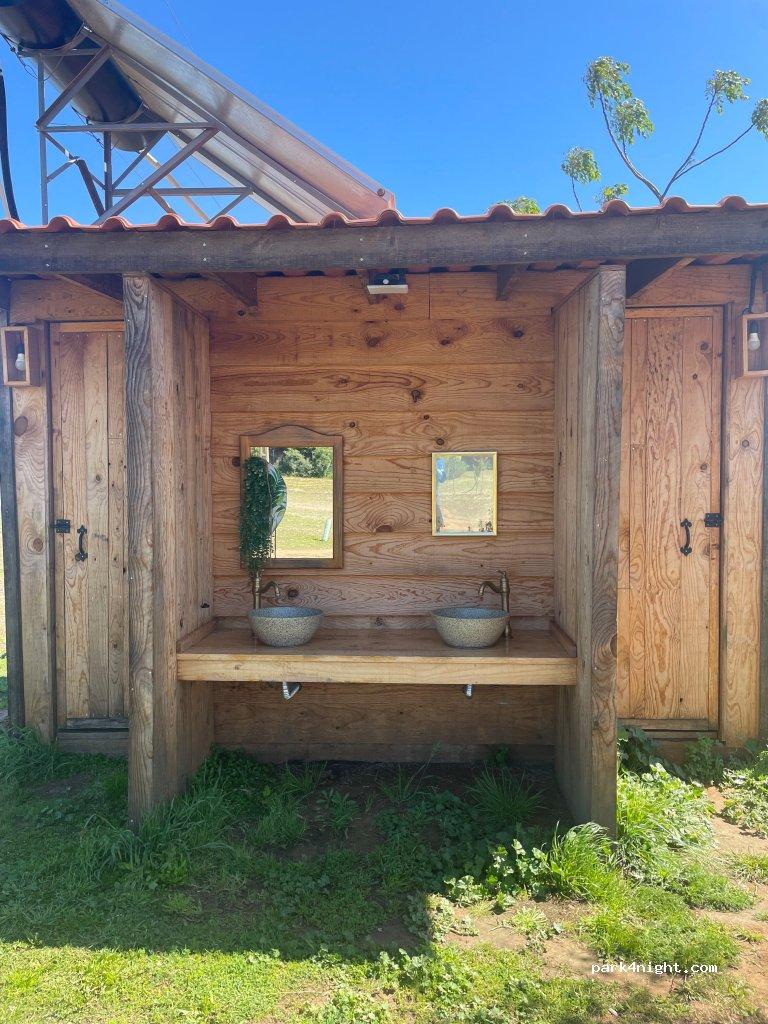 Área de Autocaravanas Niño de Oro - Foto 5