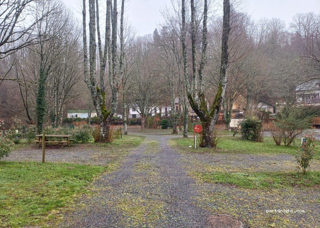 Aire de camping car La Salvetat sur Agout - Foto 5