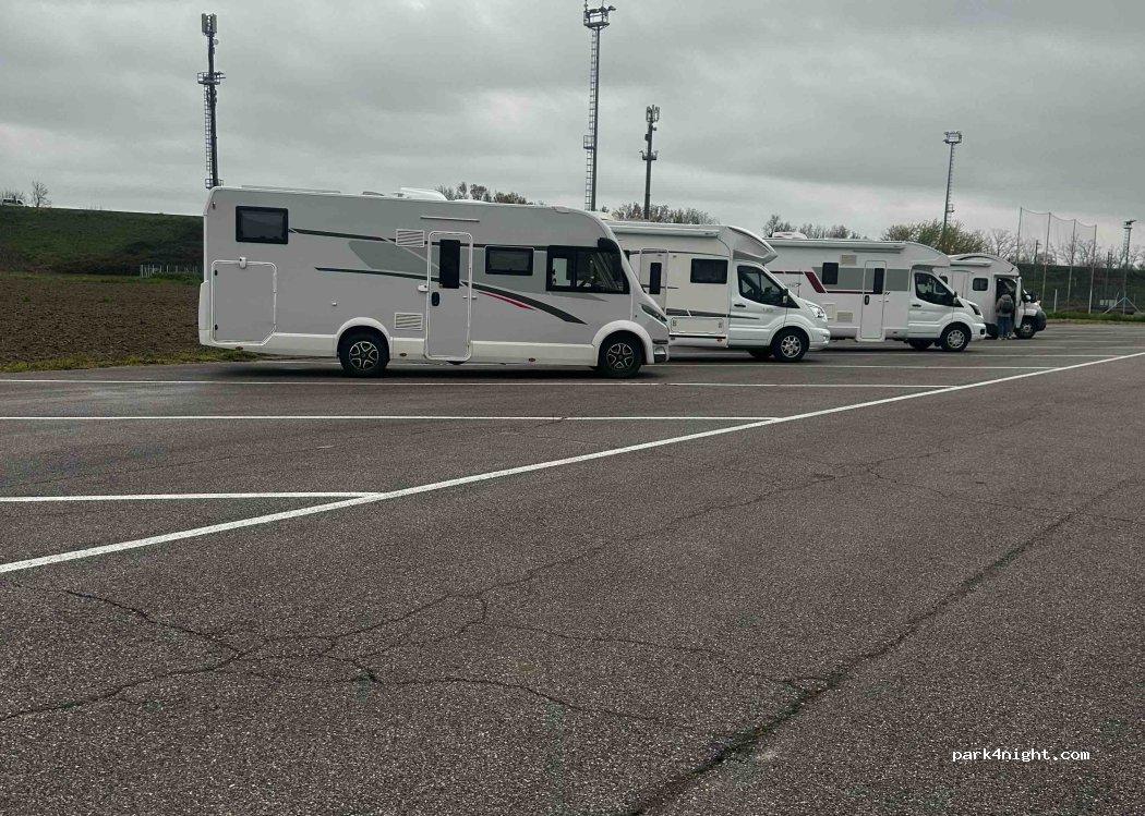 Area Sosta Oasi Park 2