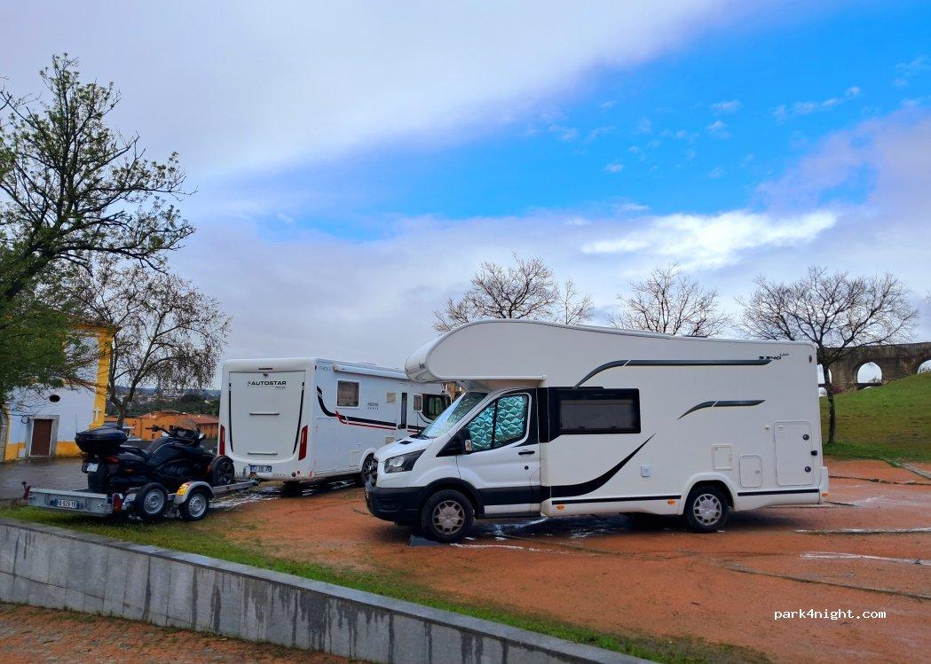 Área de Autocaravanas Ocho Badajoz - Foto 7