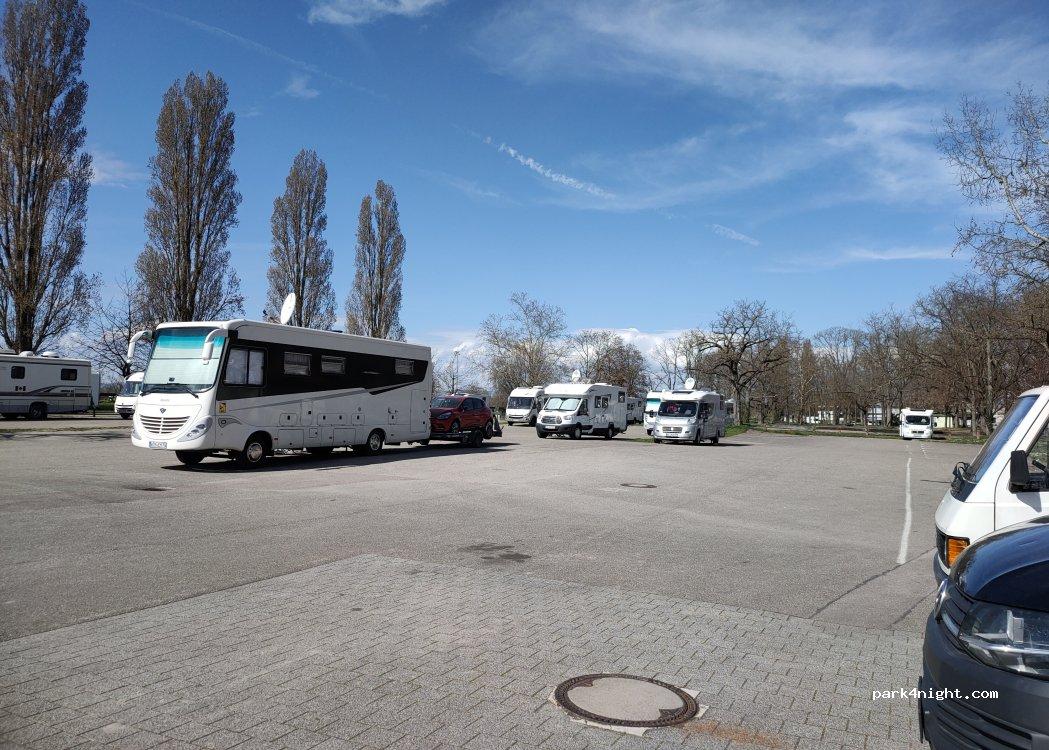 Wohnmobilstellplatz Breisach - Foto 2