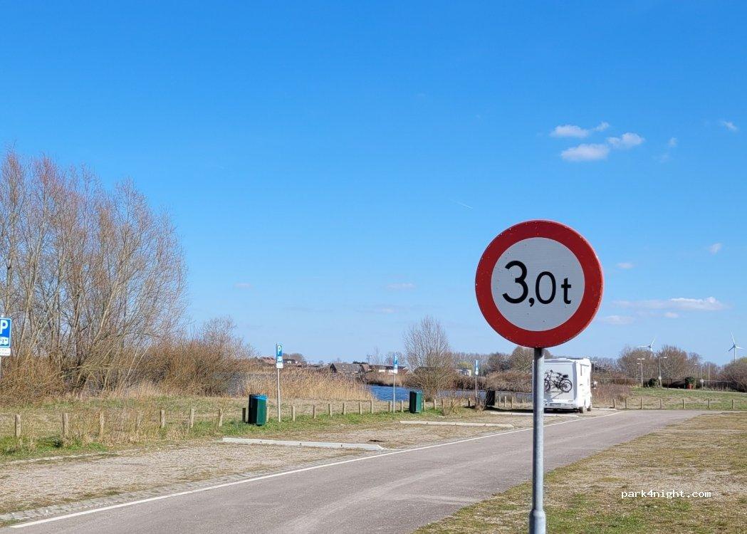 Camperplaats parking Bernisse - Foto 4