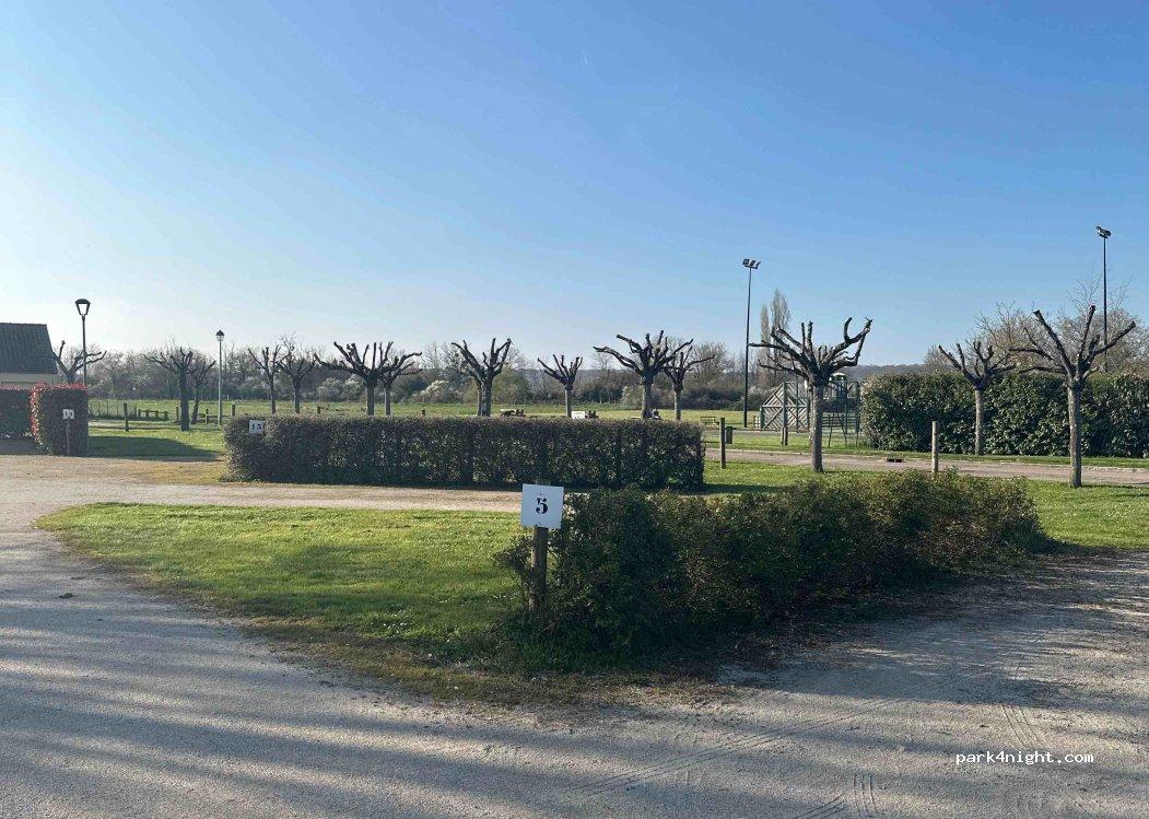 Stationnement d'autocaravane - Foto 2