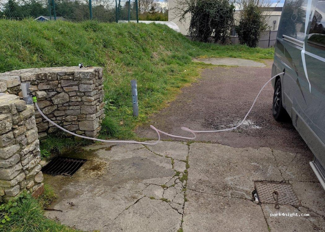 Terrain de Stationnement de Camping-cars de Montebourg - Foto 3