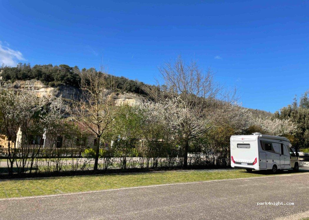 AREA CAMPER LES EYZIES DE TAYAC SIREUIL - Foto 3