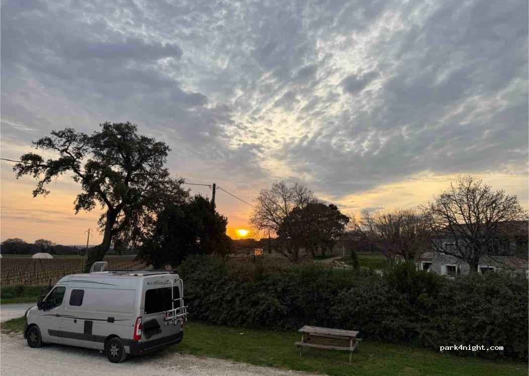 ZONA CAMPING CAR PARK DE VALRÉAS - Foto 7