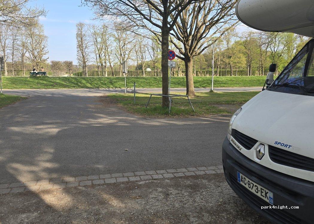 Parcheggio Camper - Foto 3