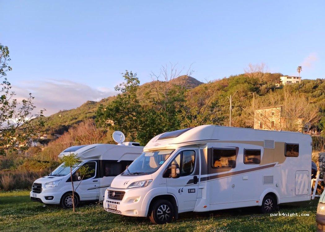 Area Sosta Camper Holiday TORREMEZZO - Foto 4