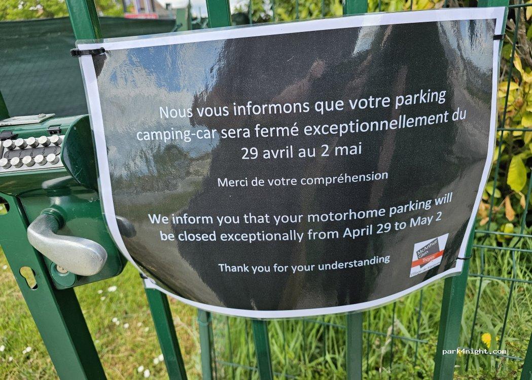 Aire camping-car Mc Arthur Glen Troyes - Foto 4